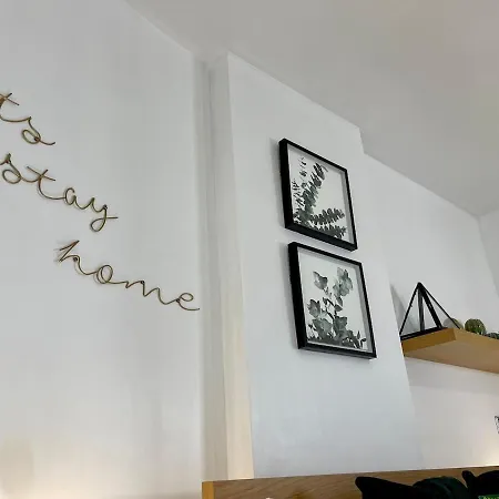 Cosy, Spacious Flat In Centre With Netflix Apartman